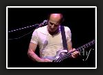 Adrian Belew performs untitled song (guitar solo) - Pt 3/3